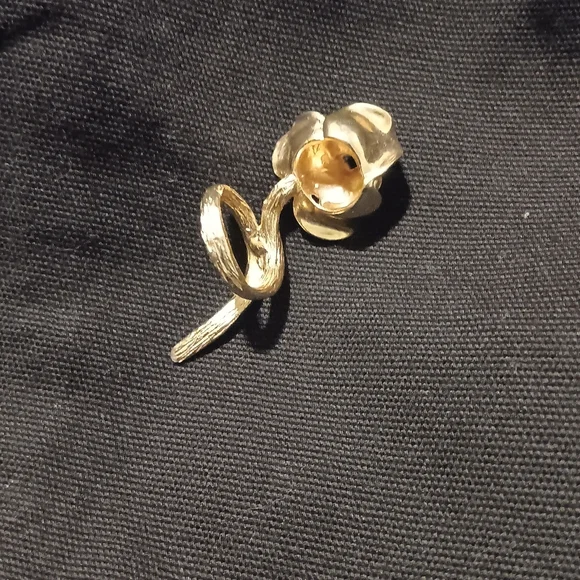 GOLDEN ROSE RING - Picture 2 of 4